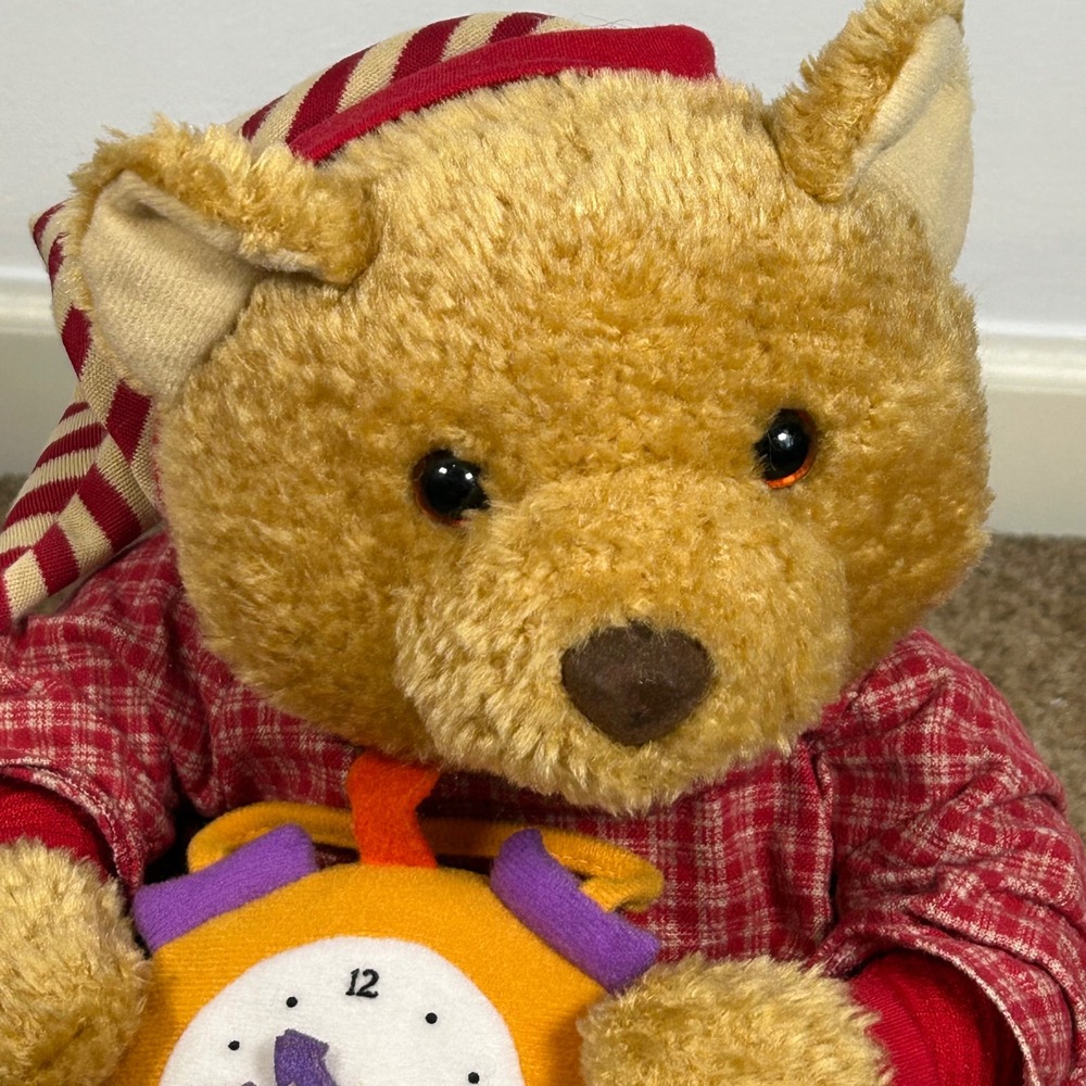 Vintage Hallmark Crayola Storybook Friends Bedtime Benson Bear - Picture 2 of 10